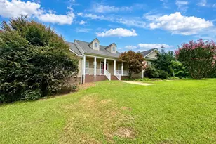 615 Summit St, Carthage, NC 28327 - Photo 2