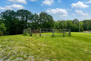 615 Summit St, Carthage, NC 28327 - Photo 8