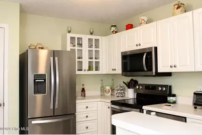 4146 Breezewood Drive #Apt 202, Wilmington, NC 28412 - Photo 8