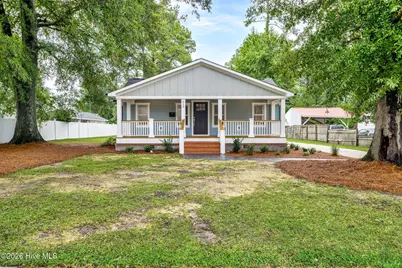 615 S Raleigh Street, Wallace, NC 28466 - Photo 1
