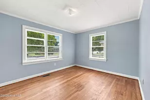 205 N Edgewood Ave, Williamston, NC 27892 - Photo 24