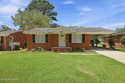 205 N Edgewood Avenue, Williamston, NC 27892 - Photo 1