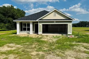 403 S Carey St, La Grange, NC 28551 - Photo 2