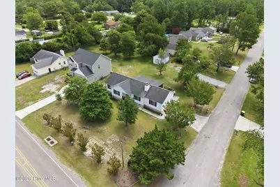 803 Wood Creek Drive, Hubert, NC 28539 - Photo 4