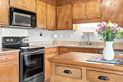 2345 Mayfield Drive, Winterville, NC 28590 - Photo 6