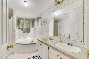 6224 Twin Oaks Dr NW, Ocean Isle Beach, NC 28469 - Photo 20