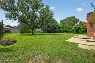 5010 Lord Tennyson Rd, Wilmington, NC 28405 - Photo 6