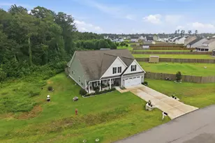 729 Aria Ln, Hubert, NC 28539 - Photo 2