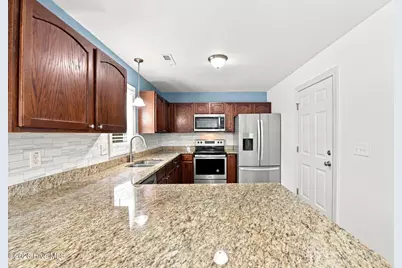 128 Hunting Wood Lane, New Bern, NC 28560 - Photo 6