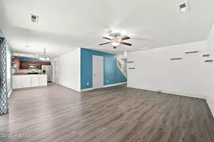 128 Hunting Wood Ln, New Bern, NC 28560 - Photo 2