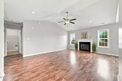 102 Prelude Drive, Richlands, NC 28574 - Photo 4