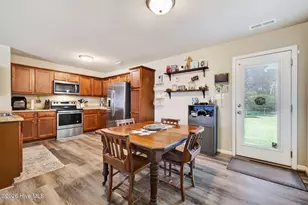 100 Belle Meade Ct, Benson, NC 27504 - Photo 14