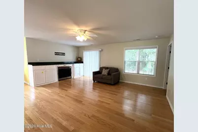 302 Jasmine S, Swansboro, NC 28584 - Photo 4