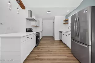 137 NE 31st St, Oak Island, NC 28465 - Photo 20