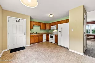 1202 Jessica St, Elizabeth City, NC 27909 - Photo 14