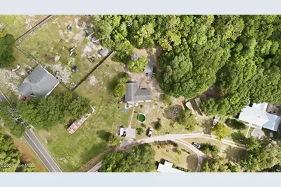 113 N Guthrie Lane, Newport, NC 28570 - Photo 32