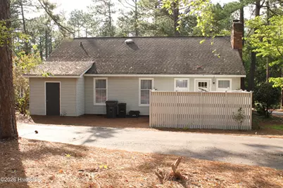 1624 E Indiana Avenue #Apt 13, Southern Pines, NC 28387 - Photo 4