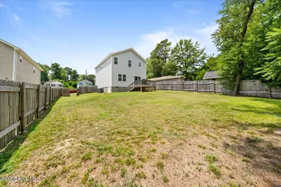 745 W Illinois Avenue, Southern Pines, NC 28387 - Photo 6