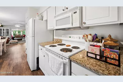 2209 Locksley Woods Drive #E, Greenville, NC 27858 - Photo 32