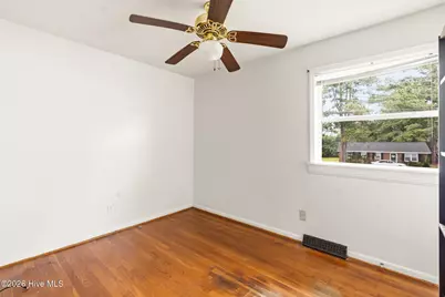1020 Laurel Avenue, Rockingham, NC 28379 - Photo 16