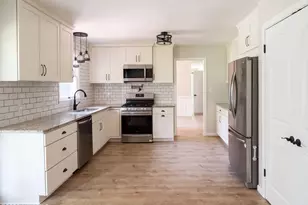 1003 Bateman Dr, Elizabeth City, NC 27909 - Photo 8