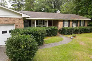22581 Hoyl Circle, Maxton, NC 28364 - Photo 2