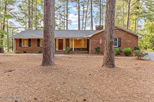 4 Fairway Ln, Whispering Pines, NC 28327 - Photo 2