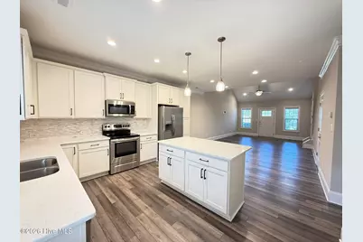 121 Lark Drive, West End, NC 27376 - Photo 8