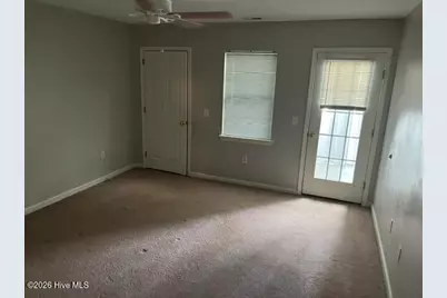 1103 Courtyard W, Newport, NC 28570 - Photo 10