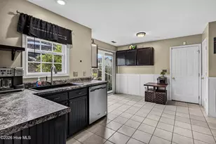 300 Pommel Ct, Jacksonville, NC 28540 - Photo 12