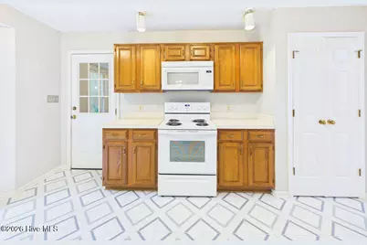 159 Kensington Way, Aberdeen, NC 28315 - Photo 16