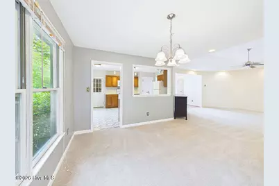 159 Kensington Way, Aberdeen, NC 28315 - Photo 10