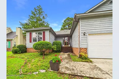 159 Kensington Way, Aberdeen, NC 28315 - Photo 1