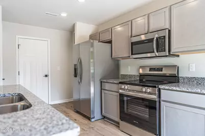 535 S Henley Street, Southern Pines, NC 28387 - Photo 10