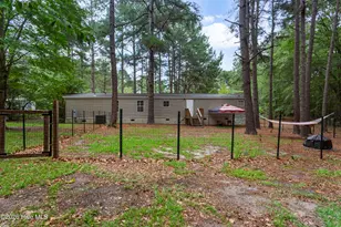 111 Meadow Ln, Hoffman, NC 28347 - Photo 6