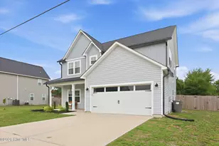 284 E Ivybridge Dr, Hubert, NC 28539 - Photo 2