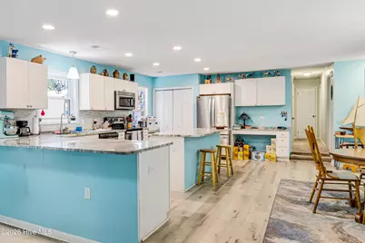 307 Yaupon Drive, Southport, NC 28461 - Photo 16