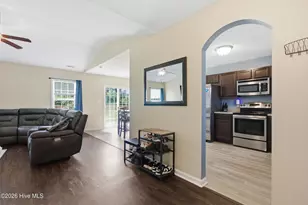 613 Denim Dr, Richlands, NC 28574 - Photo 2