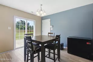 613 Denim Dr, Richlands, NC 28574 - Photo 10