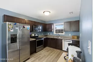 613 Denim Dr, Richlands, NC 28574 - Photo 4
