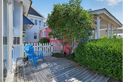 617 S 3rd Avenue, Kure Beach, NC 28449 - Photo 6
