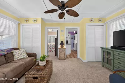 617 S 3rd Avenue, Kure Beach, NC 28449 - Photo 18