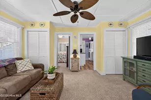 617 S 3rd Ave, Kure Beach, NC 28449 - Photo 18