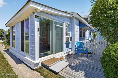 617 S 3rd Avenue, Kure Beach, NC 28449 - Photo 4
