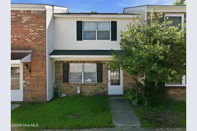 204 Myrtlewood Circle, Jacksonville, NC 28546 - Photo 1