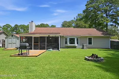 105 Cherrywood Court, Jacksonville, NC 28546 - Photo 8