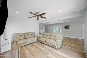 667 Hughes Rd, Hampstead, NC 28443 - Photo 10