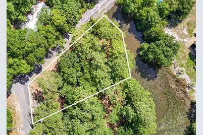 8920 Oyster Court SW, Sunset Beach, NC 28468 - Photo 4