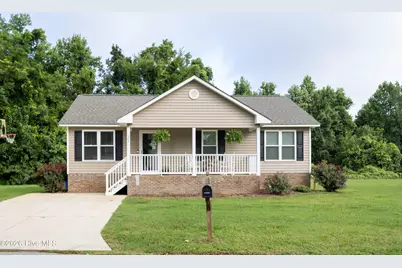 207 Dixie Circle, Clinton, NC 28328 - Photo 1