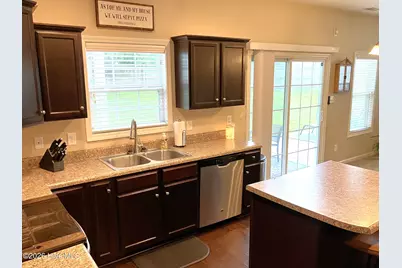 711 Opus Court, Richlands, NC 28574 - Photo 10
